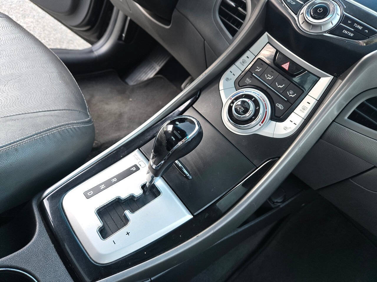 Used 2012 Hyundai Elantra Limited w/ Technology Pkg 5 FWD image 36