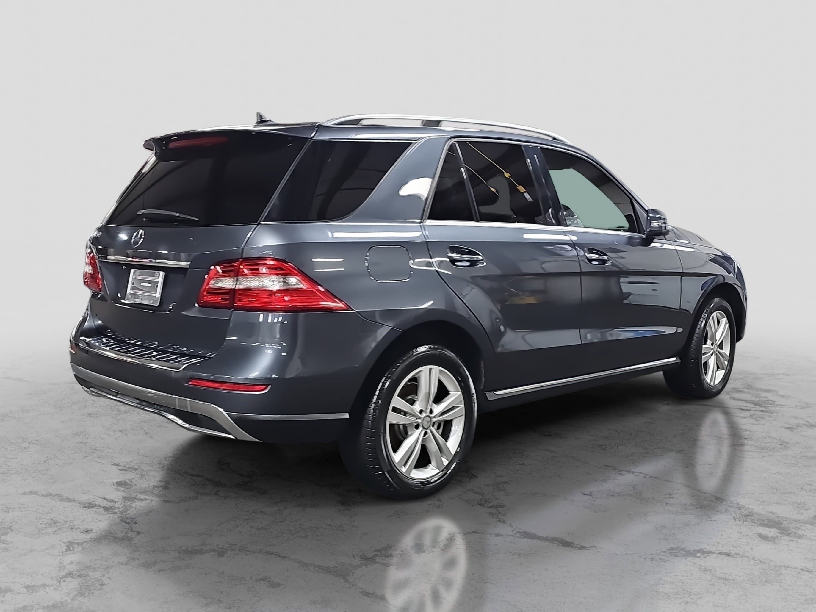Used 2014 Mercedes-Benz ML 350 2WD image 5