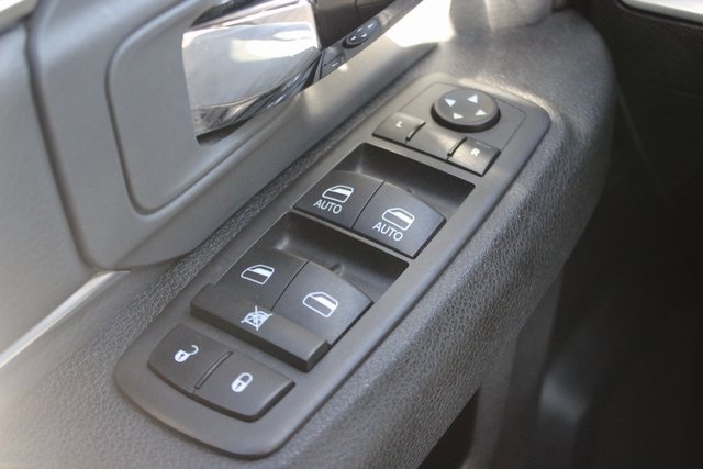 Used 2024 RAM 1500 Classic SLT image 14