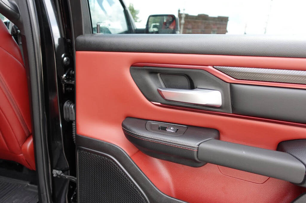 Used 2025 RAM 1500 Rebel AWD/4WD image 27