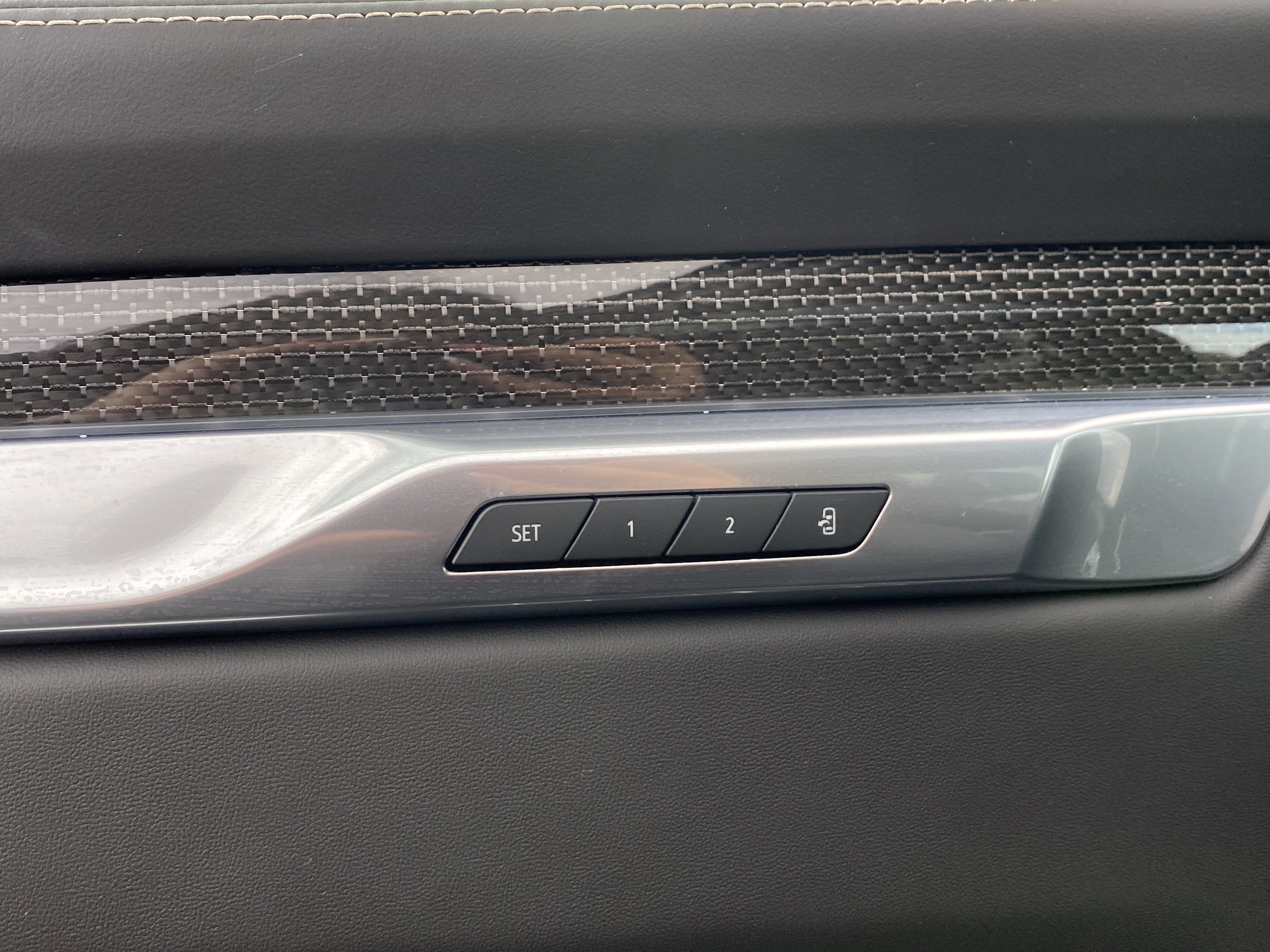 Used 2025 Cadillac Escalade V image 33