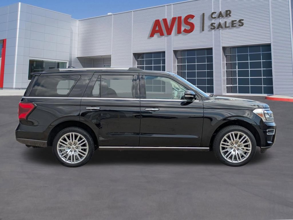 Used 2024 Ford Expedition Limited AWD/4WD image 5