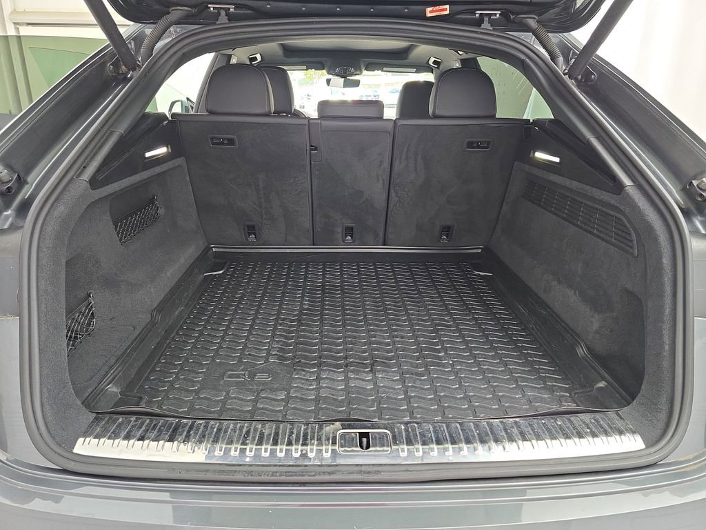 Used 2021 Audi Q8 Premium Plus image 23