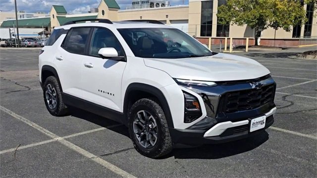 Used 2025 Chevrolet Equinox ACTIV w/ Safety and Technology Package image 3