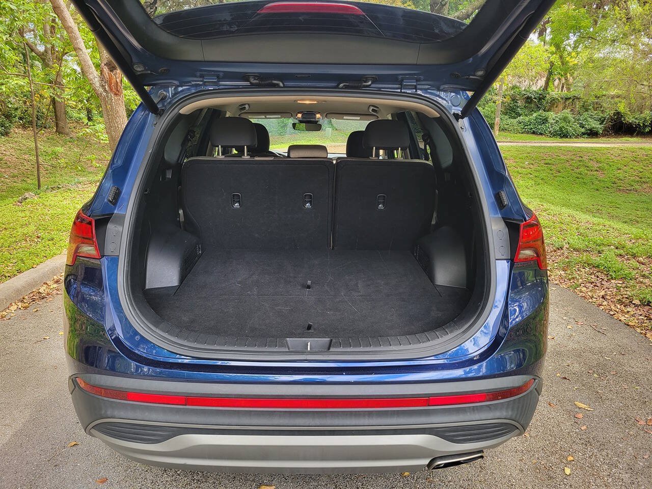 Used 2023 Hyundai Santa Fe SEL FWD image 17