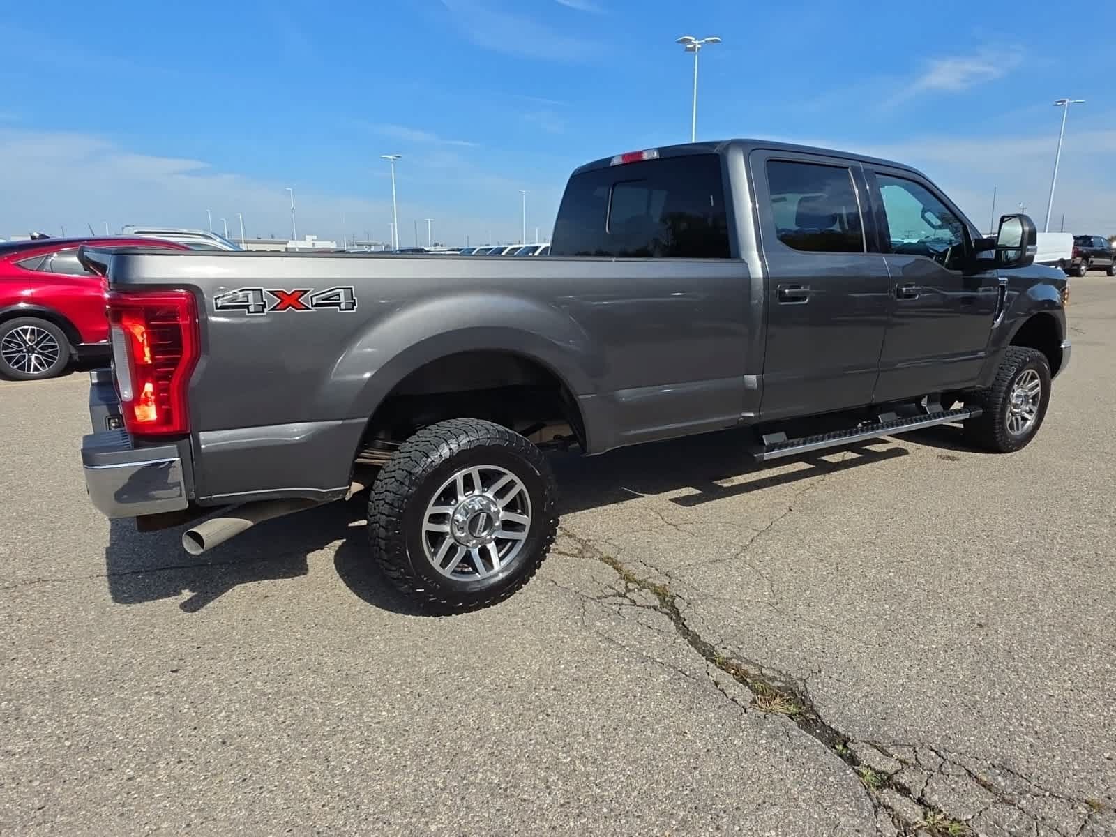 Used 2017 Ford F250 Lariat w/ Lariat Ultimate Package AWD/4WD image 8