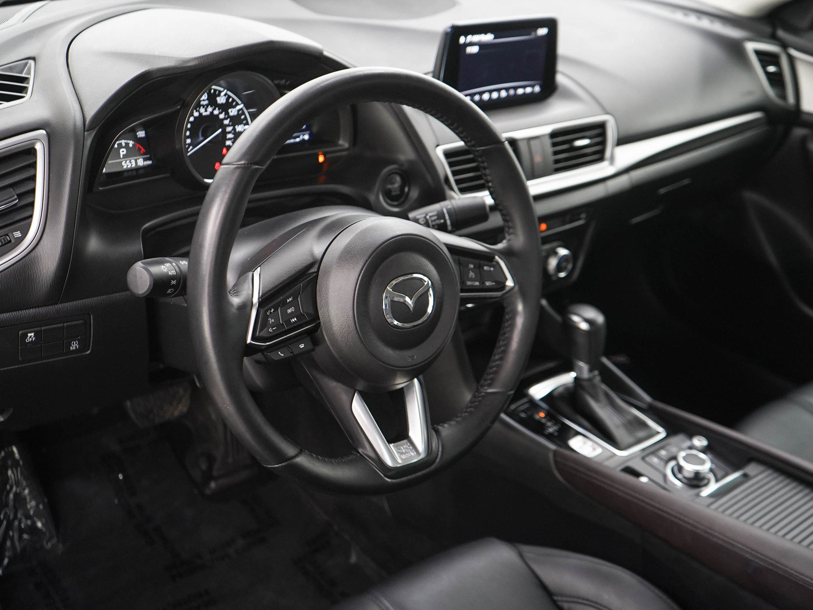 Used 2017 MAZDA MAZDA3 Touring FWD image 19