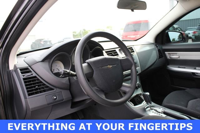 Used 2009 Chrysler Sebring LX FWD image 2