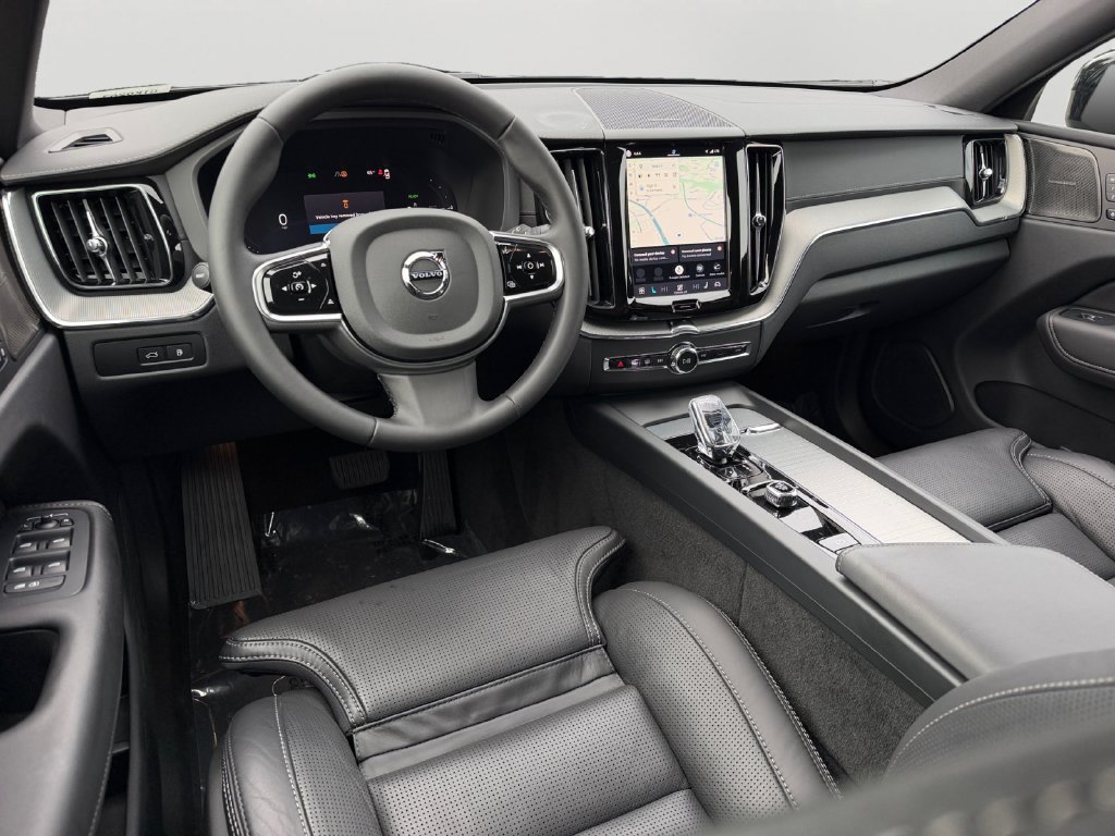 Certified 2024 Volvo XC60 T8 Ultimate AWD/4WD image 13