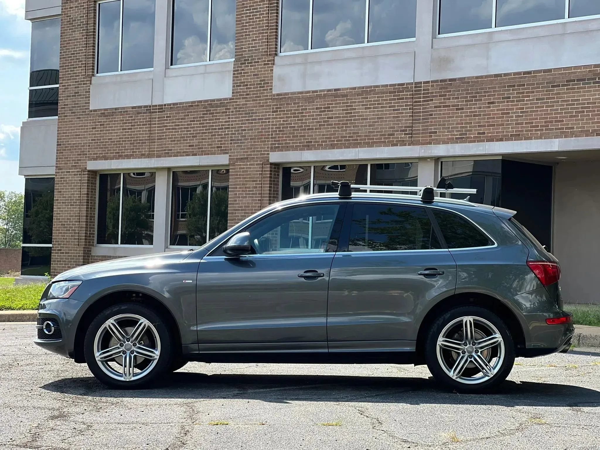 Used 2012 Audi Q5 3.2 Premium Plus AWD/4WD image 2
