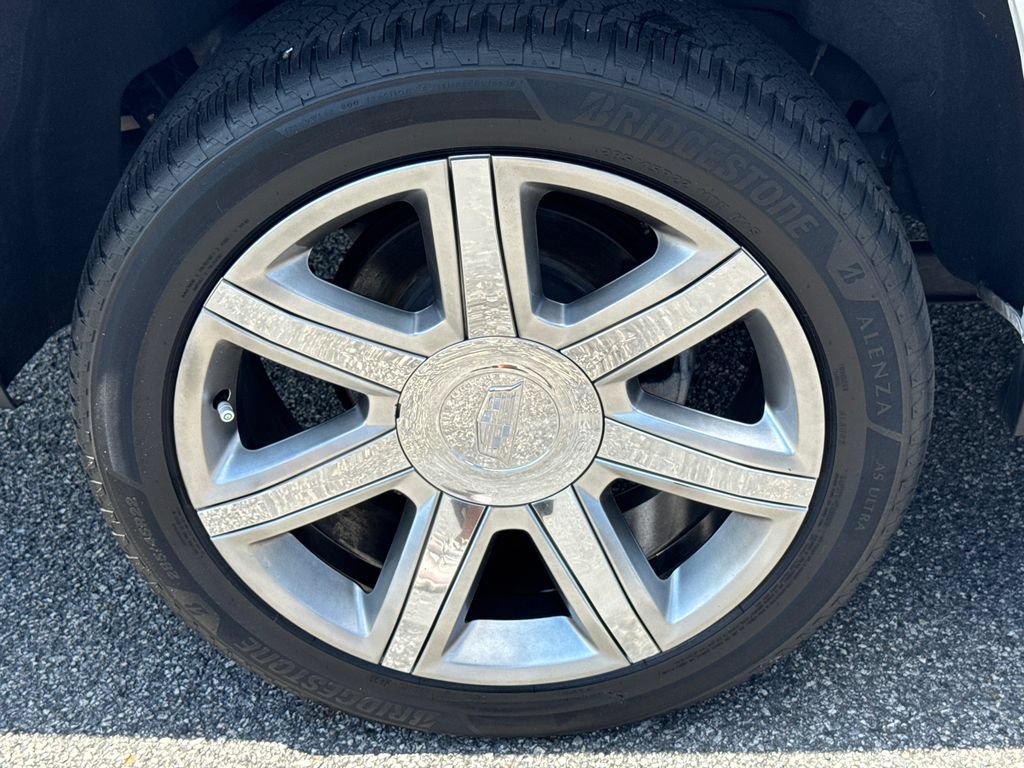 Used 2020 Cadillac Escalade ESV Luxury AWD/4WD image 19