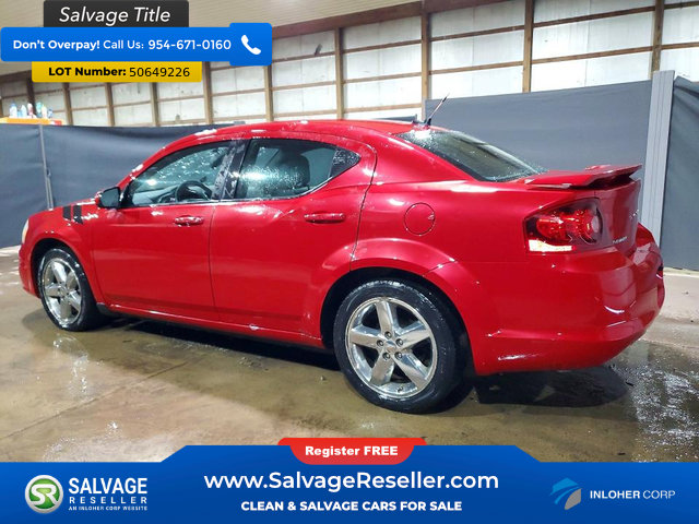Used 2013 Dodge Avenger SXT w/ Sun/Sound Group FWD image 3