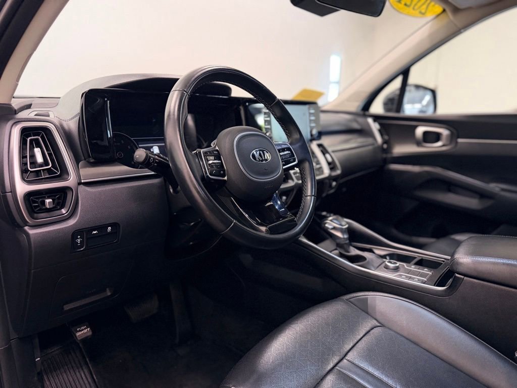 Used 2021 Kia Sorento S w/ Panoramic Sunroof Package AWD/4WD image 13