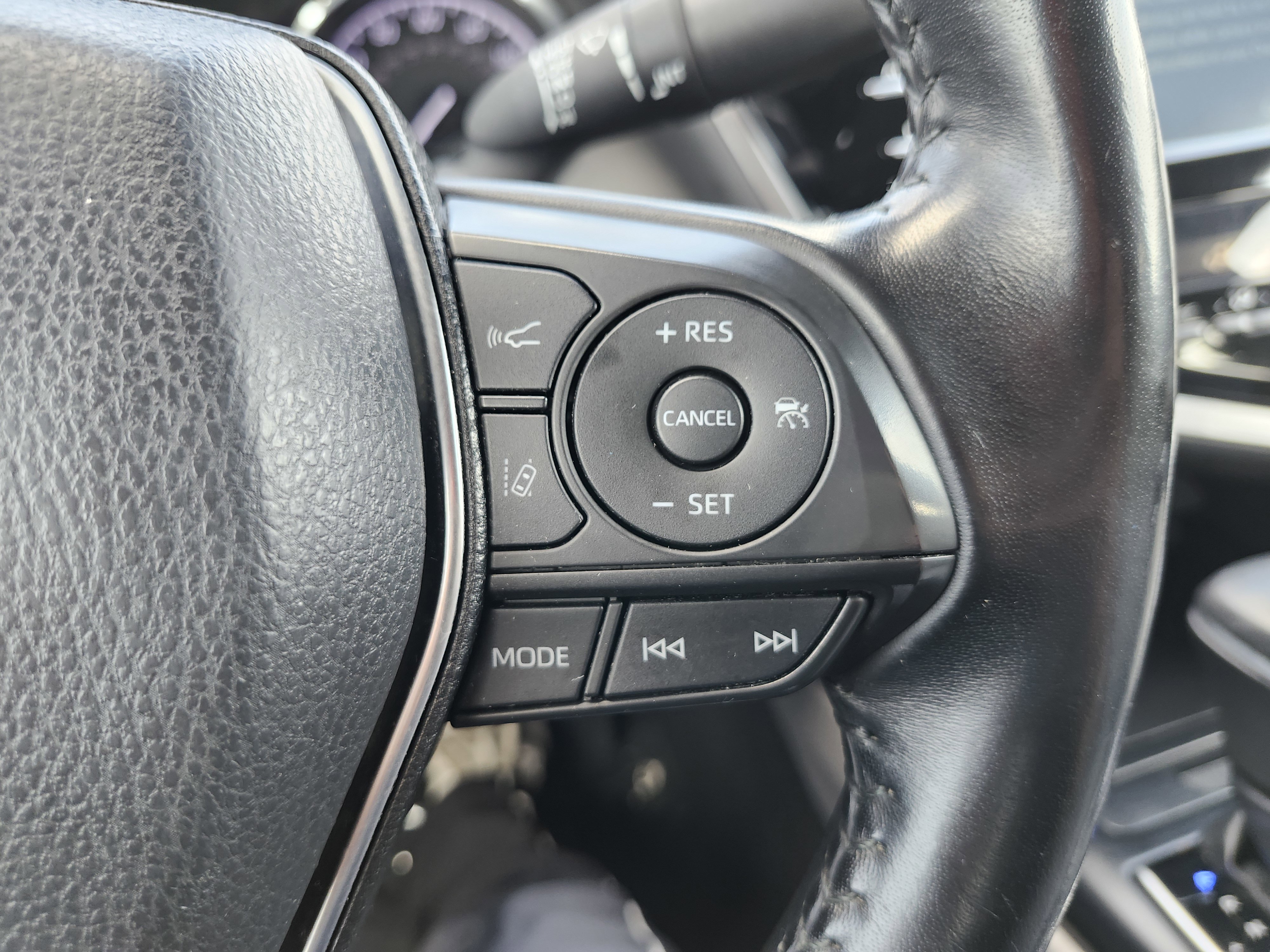 Used 2019 Toyota Camry SE image 30