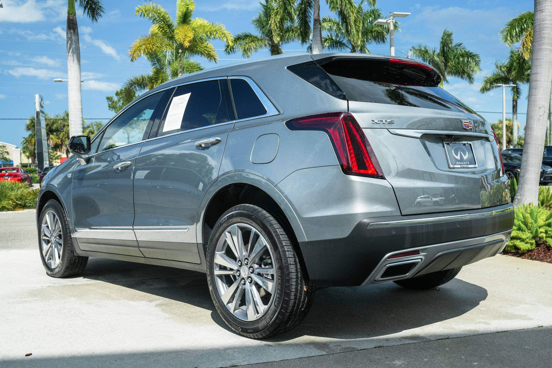 Used 2025 Cadillac XT5 Premium Luxury image 7