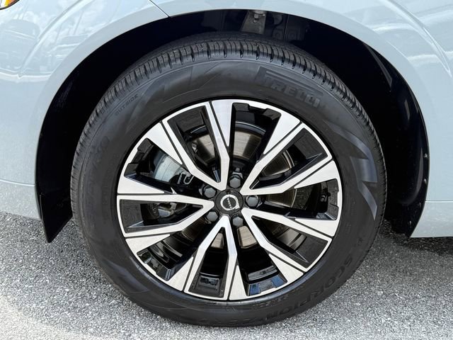 Used 2024 Volvo XC60 B5 Core w/ Protection Package Premier AWD/4WD image 21