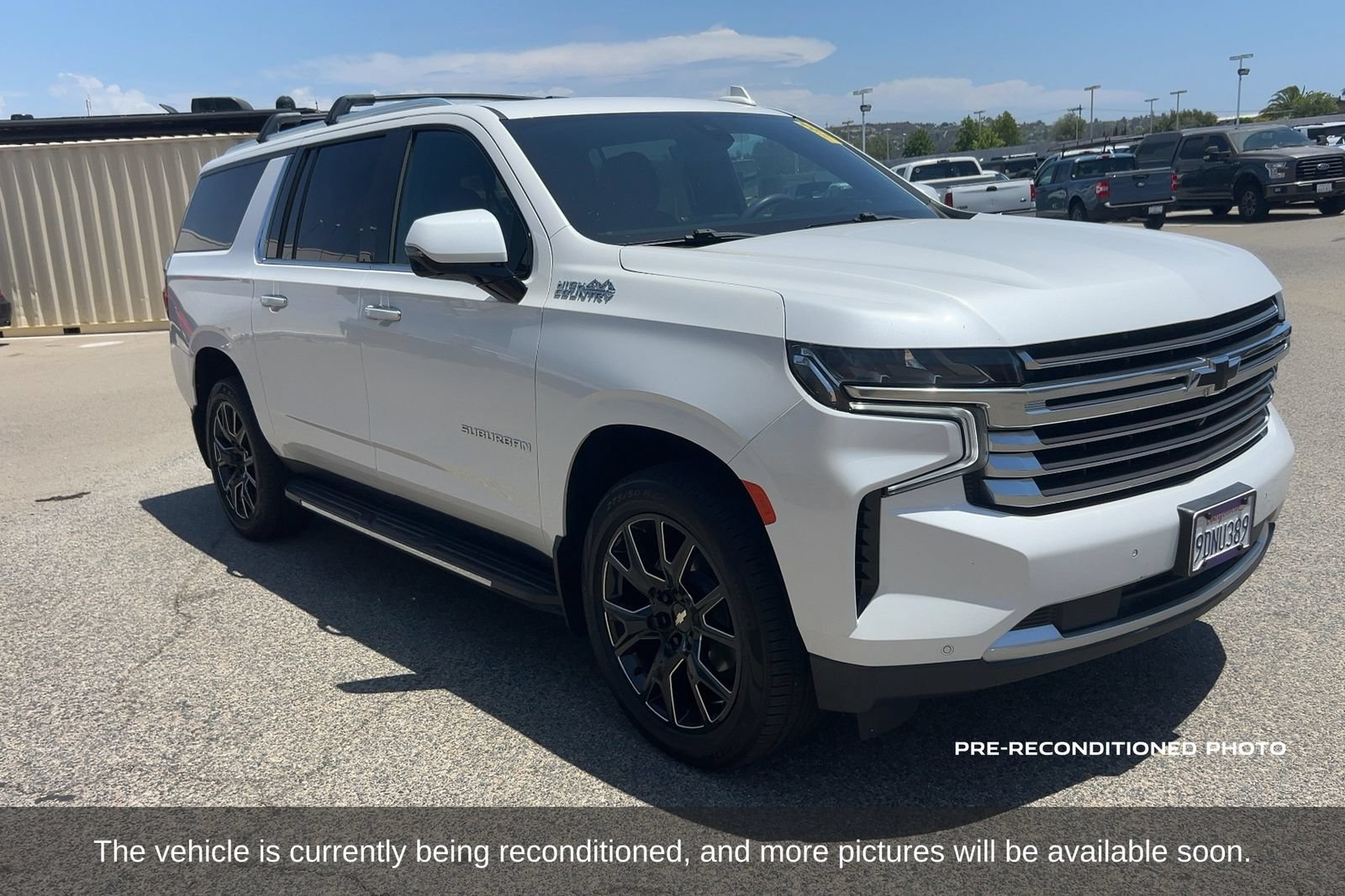 Used 2021 Chevrolet Suburban High Country w/ Max Trailering Package AWD/4WD image 3