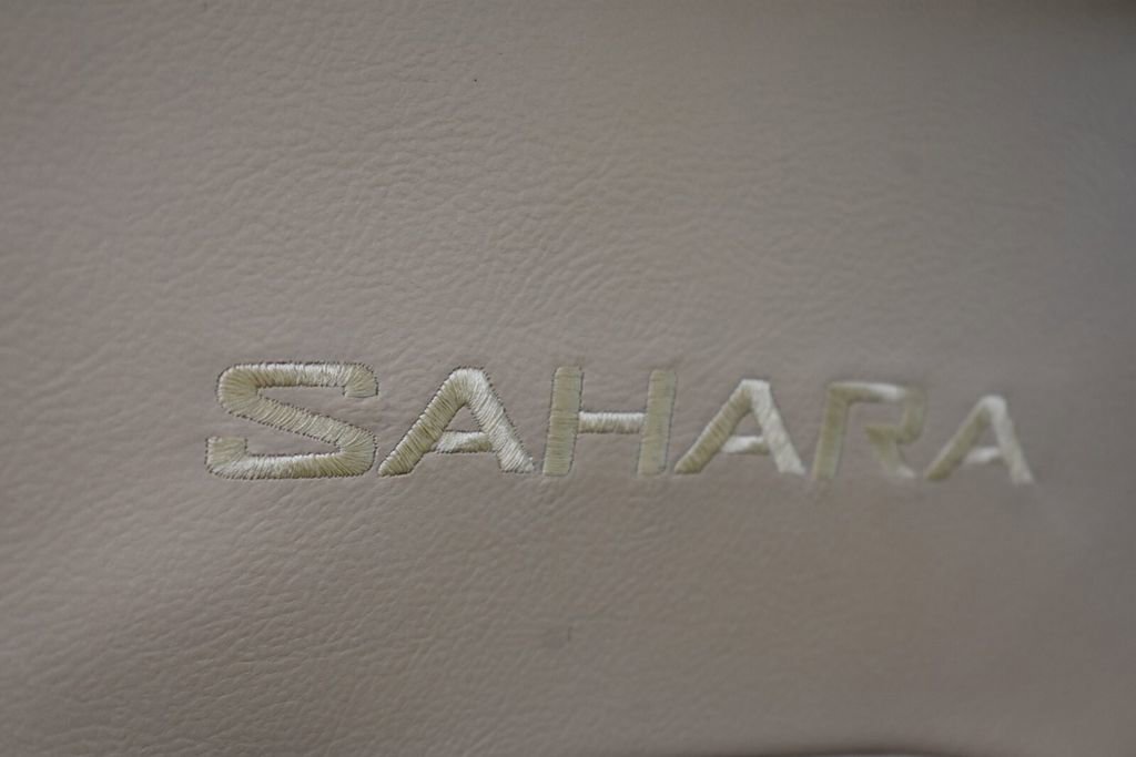 Used 2018 Jeep Wrangler Unlimited Sahara image 18