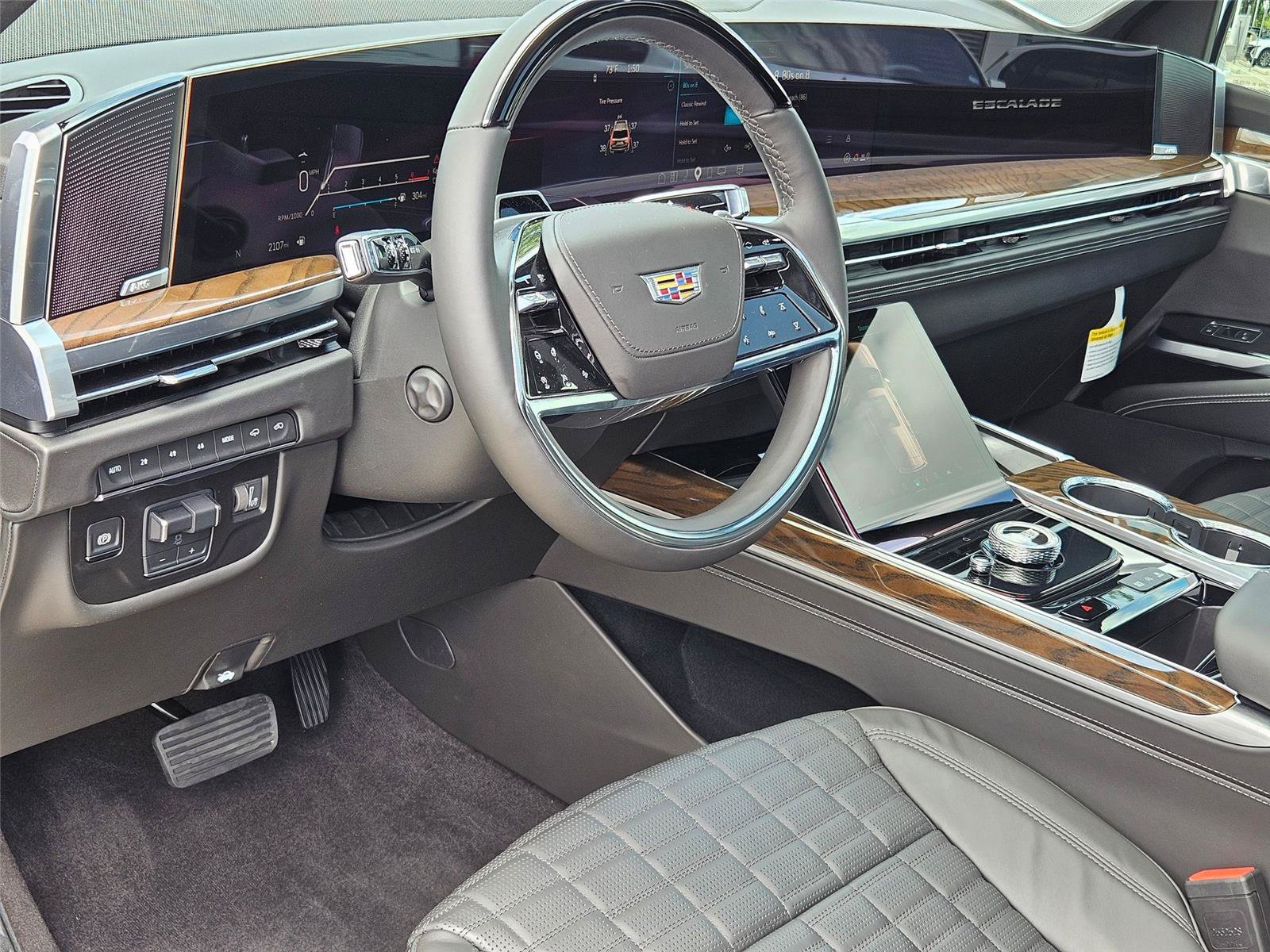Used 2025 Cadillac Escalade Sport Platinum w/ LPO, ONYX Package AWD/4WD image 10