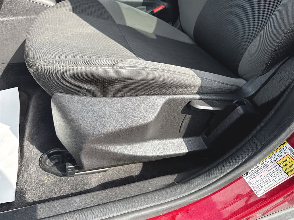 Used 2014 Ford Focus SE image 12