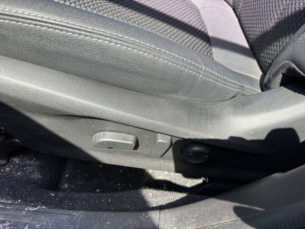 Used 2024 Subaru Forester Premium AWD/4WD image 12