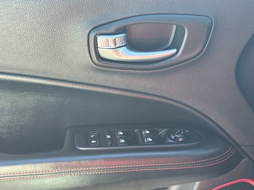 Used 2019 Jeep Compass Trailhawk AWD/4WD image 31