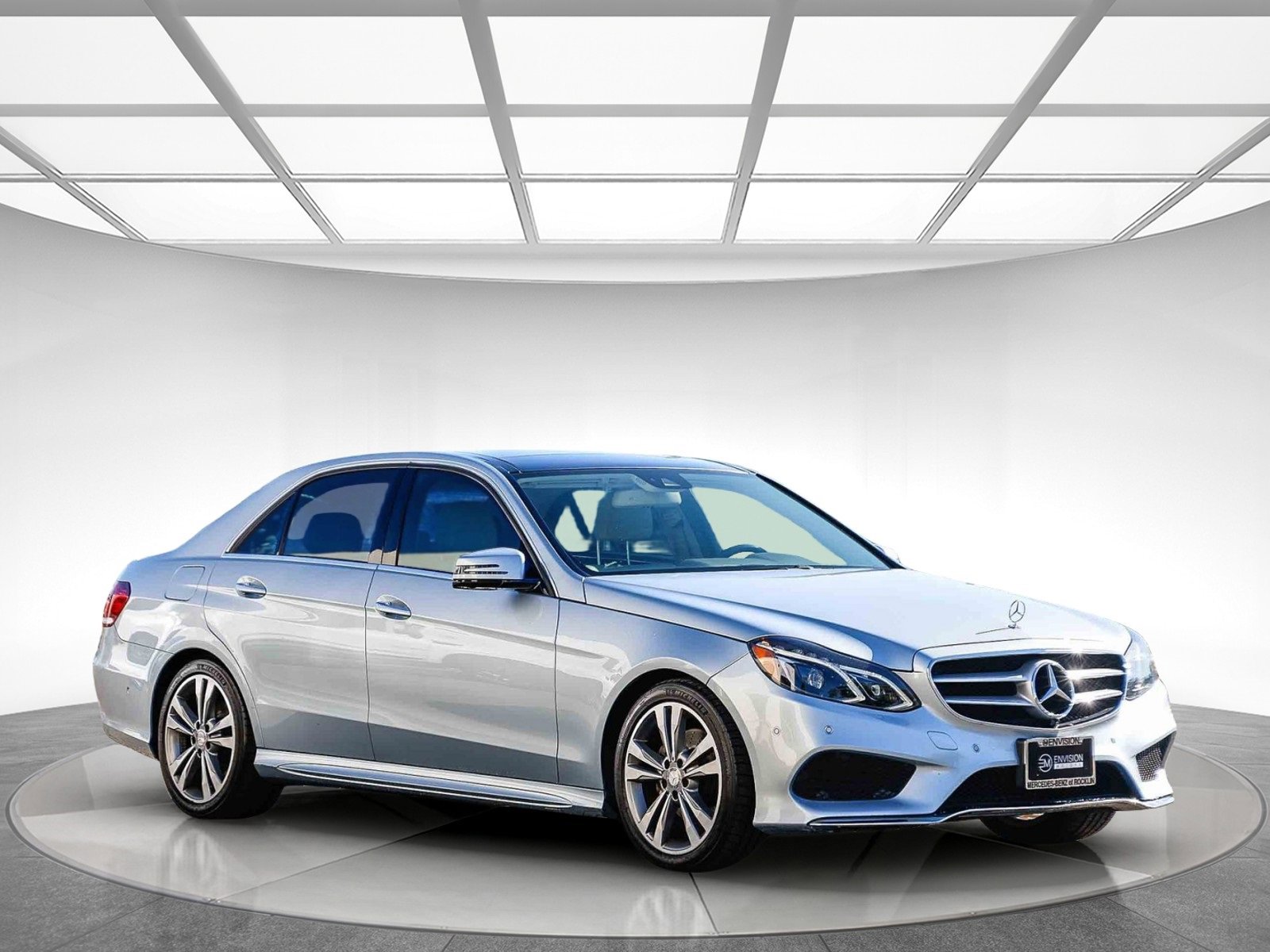 Used 2014 Mercedes-Benz E 350 Sedan image 5