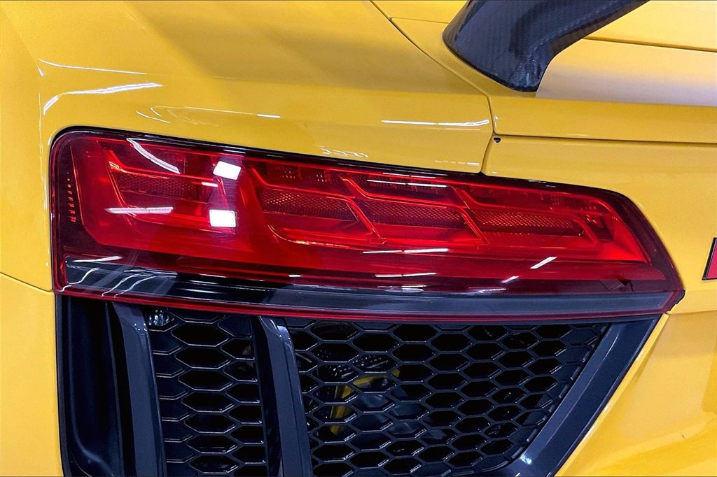 Used 2017 Audi R8 V10 image 30