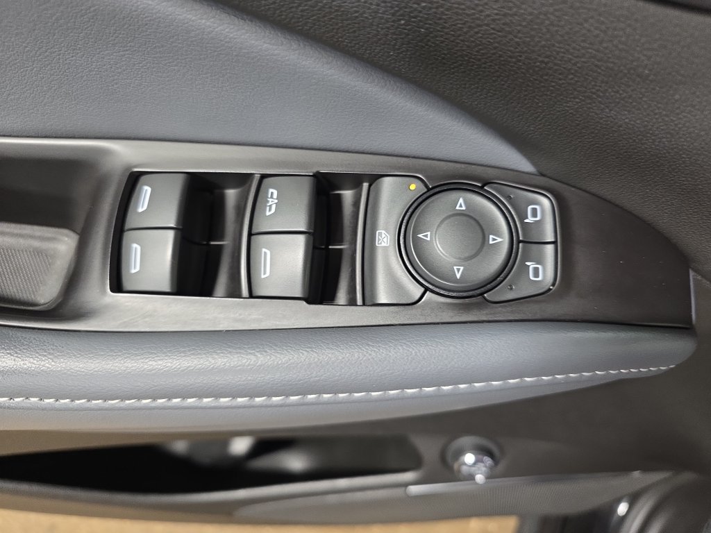 Used 2018 Buick Enclave Essence w/ Trailering Package FWD image 33