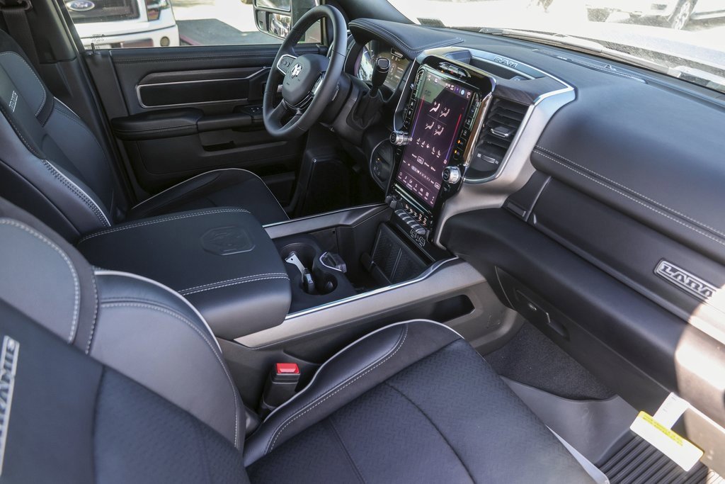 Used 2025 RAM 3500 Laramie w/ Sport Appearance Package image 34