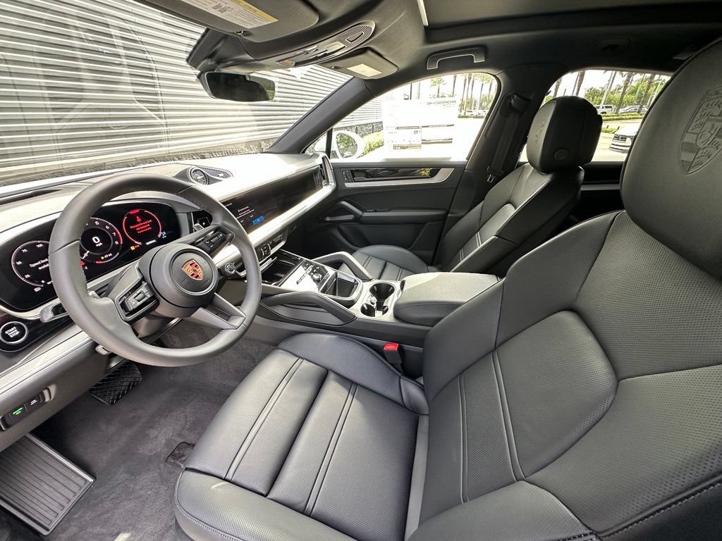 New 2026 Porsche Cayenne Coupe AWD/4WD image 4