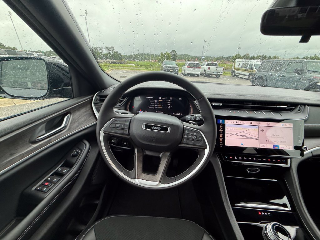 New 2026 Jeep Grand Cherokee Altitude RWD image 9