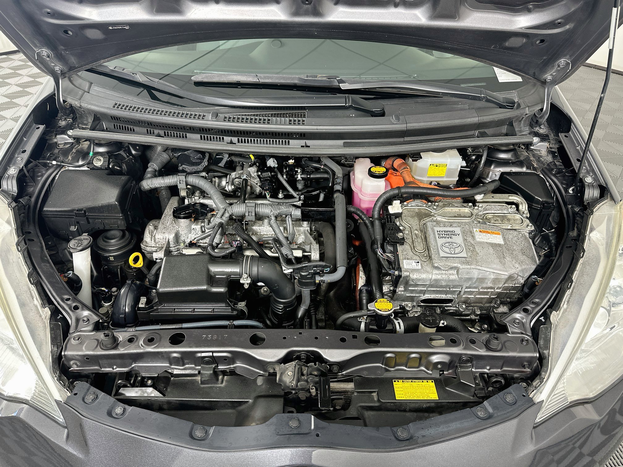 Used 2014 Toyota Prius C One FWD image 29
