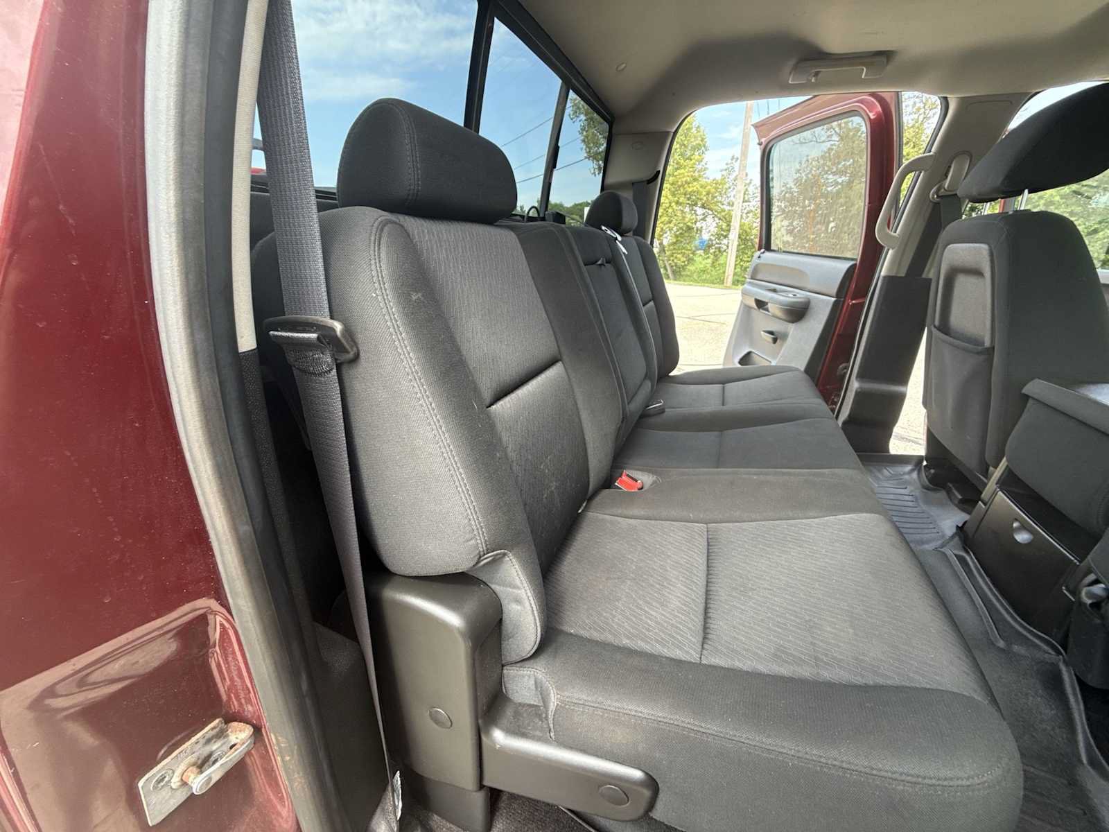 Used 2013 Chevrolet Silverado 2500 LT w/ Interior Plus Package AWD/4WD image 23