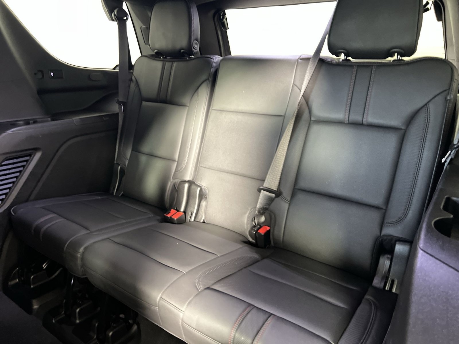 Used 2021 Chevrolet Tahoe RST w/ Luxury Package RWD image 26