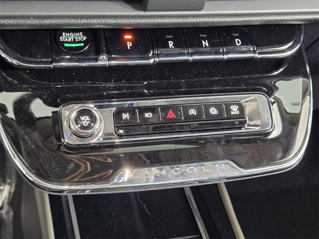 New 2026 Lincoln Corsair Premiere image 16