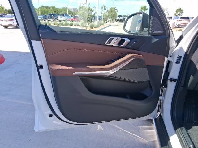 New 2026 BMW X5 sDrive40i w/ Premium Package RWD image 8