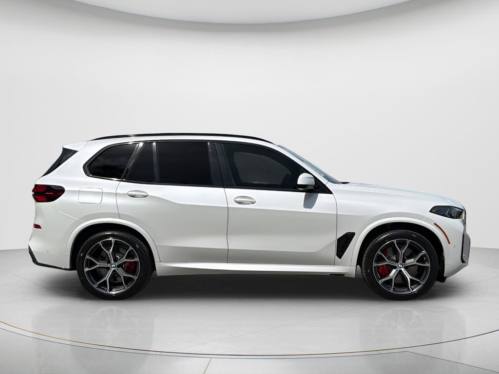 New 2026 BMW X5 xDrive50e w/ M Sport Package AWD/4WD image 4