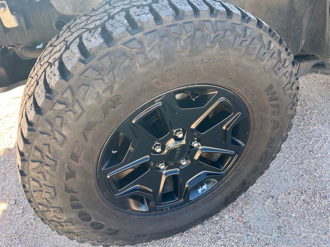 Used 2013 Jeep Wrangler Moab image 9