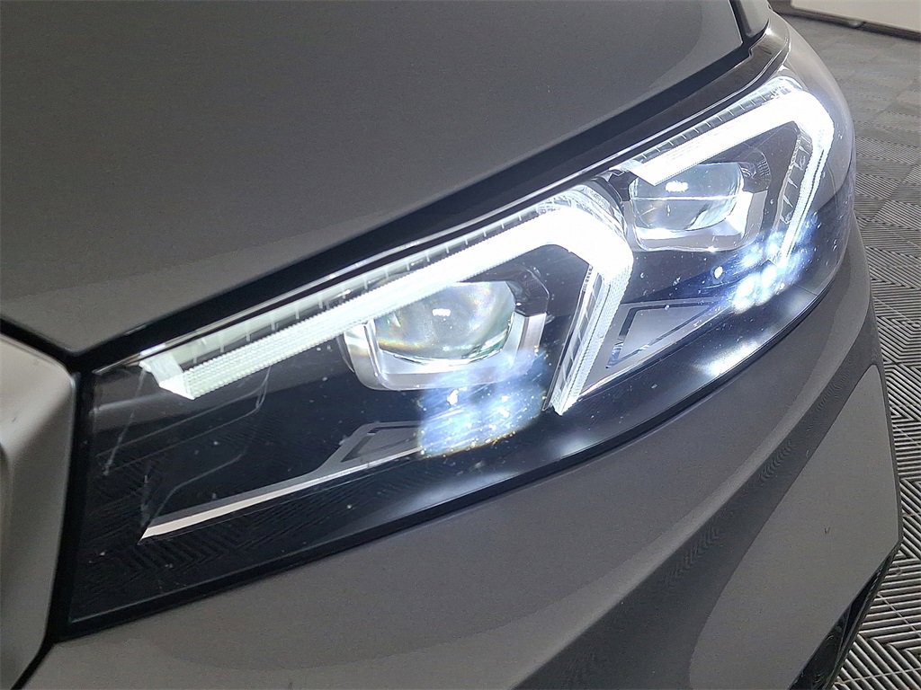 Used 2023 BMW 330i xDrive Sedan w/ Premium Package image 13