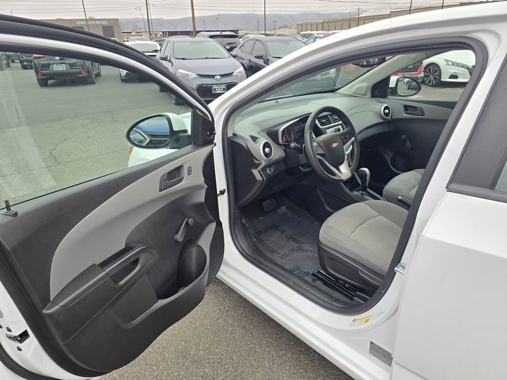 Used 2017 Chevrolet Sonic LS image 21