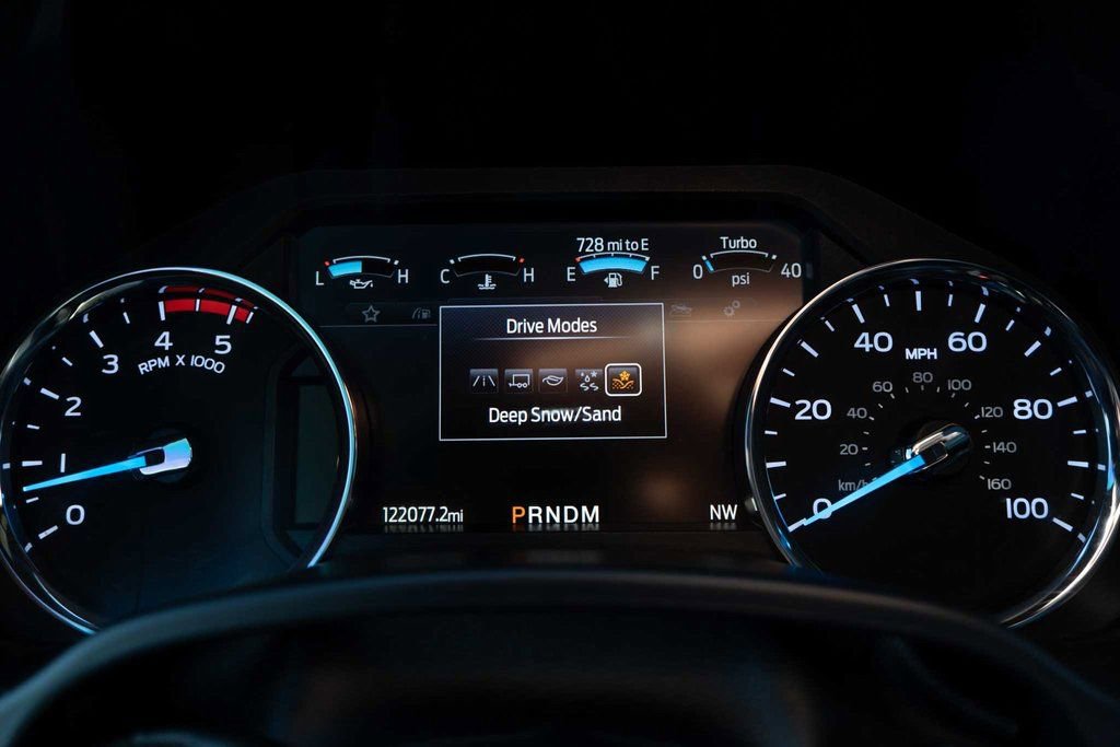 Used 2022 Ford F250 Lariat w/ Lariat Value Package image 29