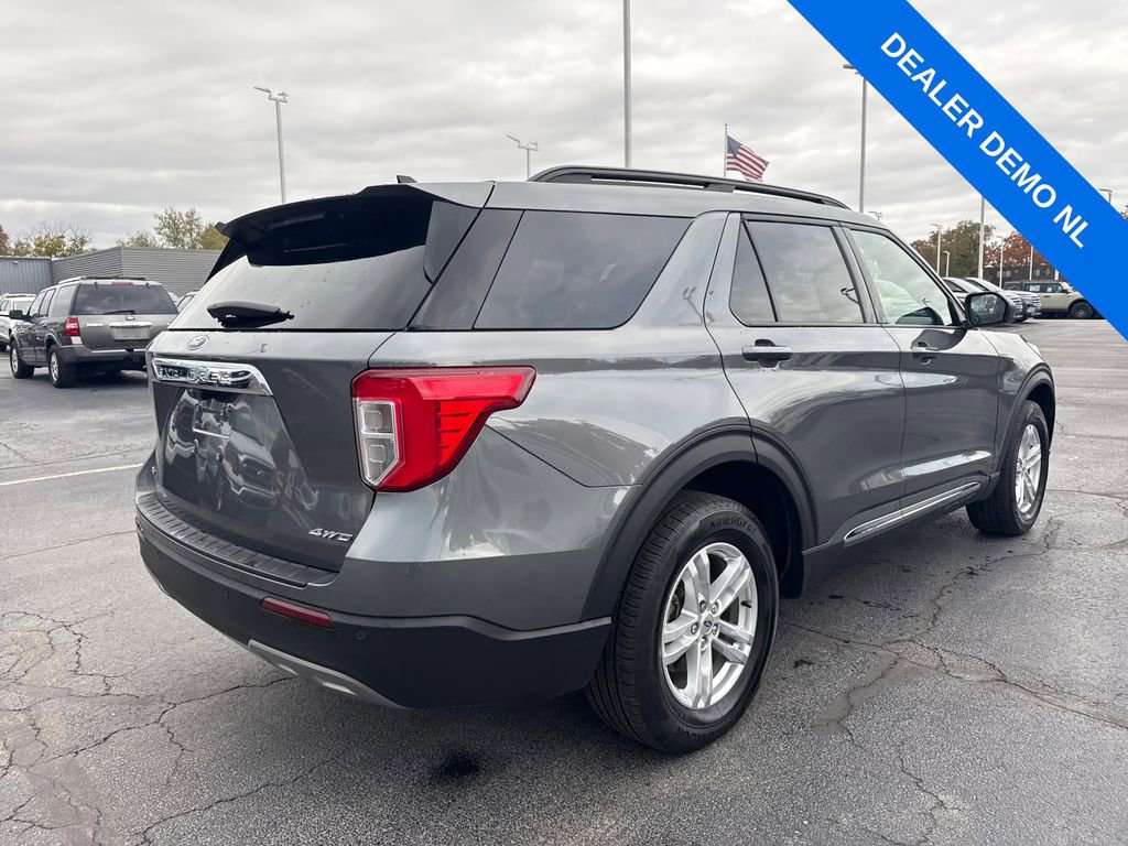 Used 2023 Ford Explorer XLT w/ Equipment Group 202A image 6