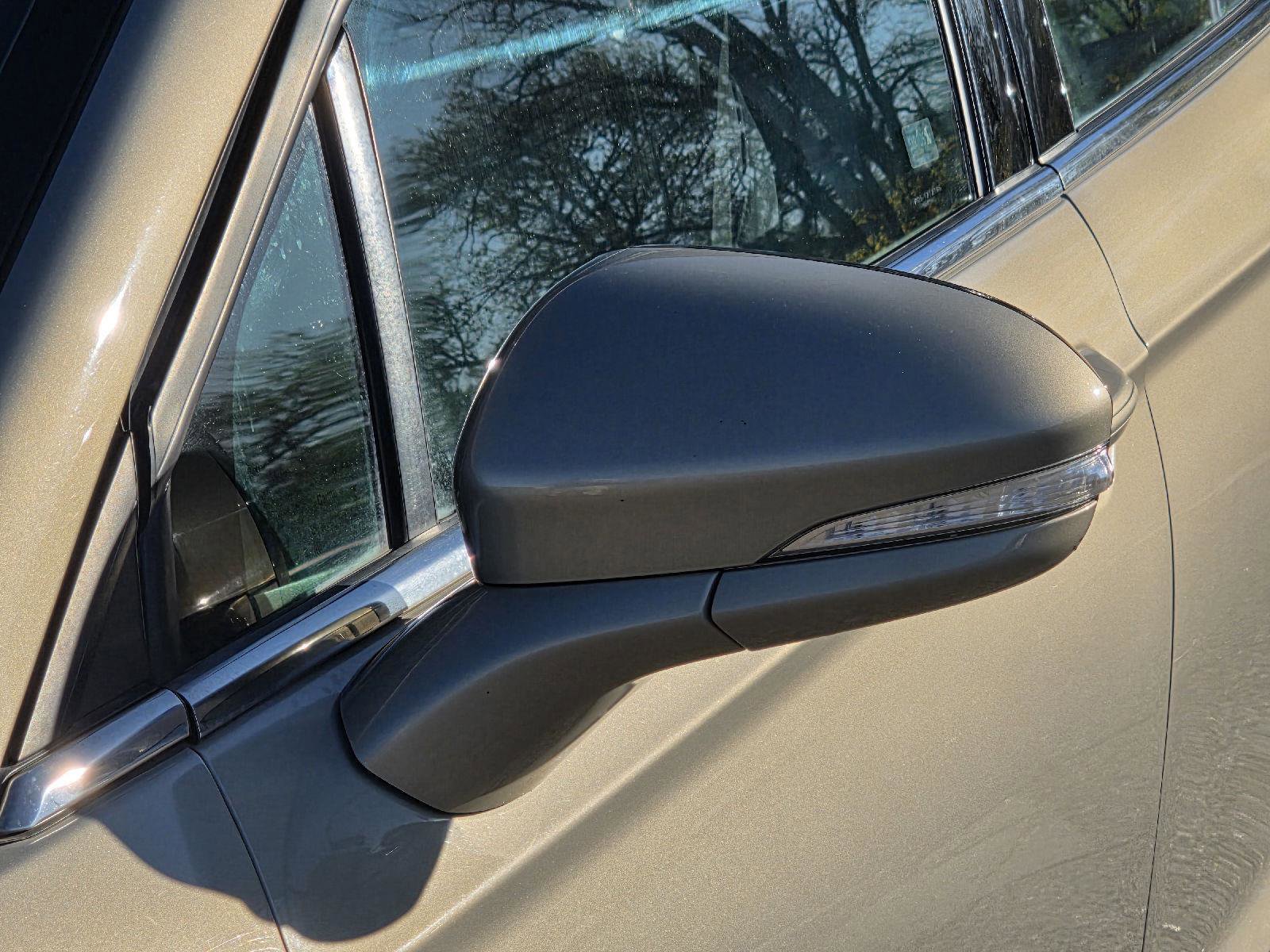 Used 2016 Ford Fusion SE w/ Equipment Group 201A image 37