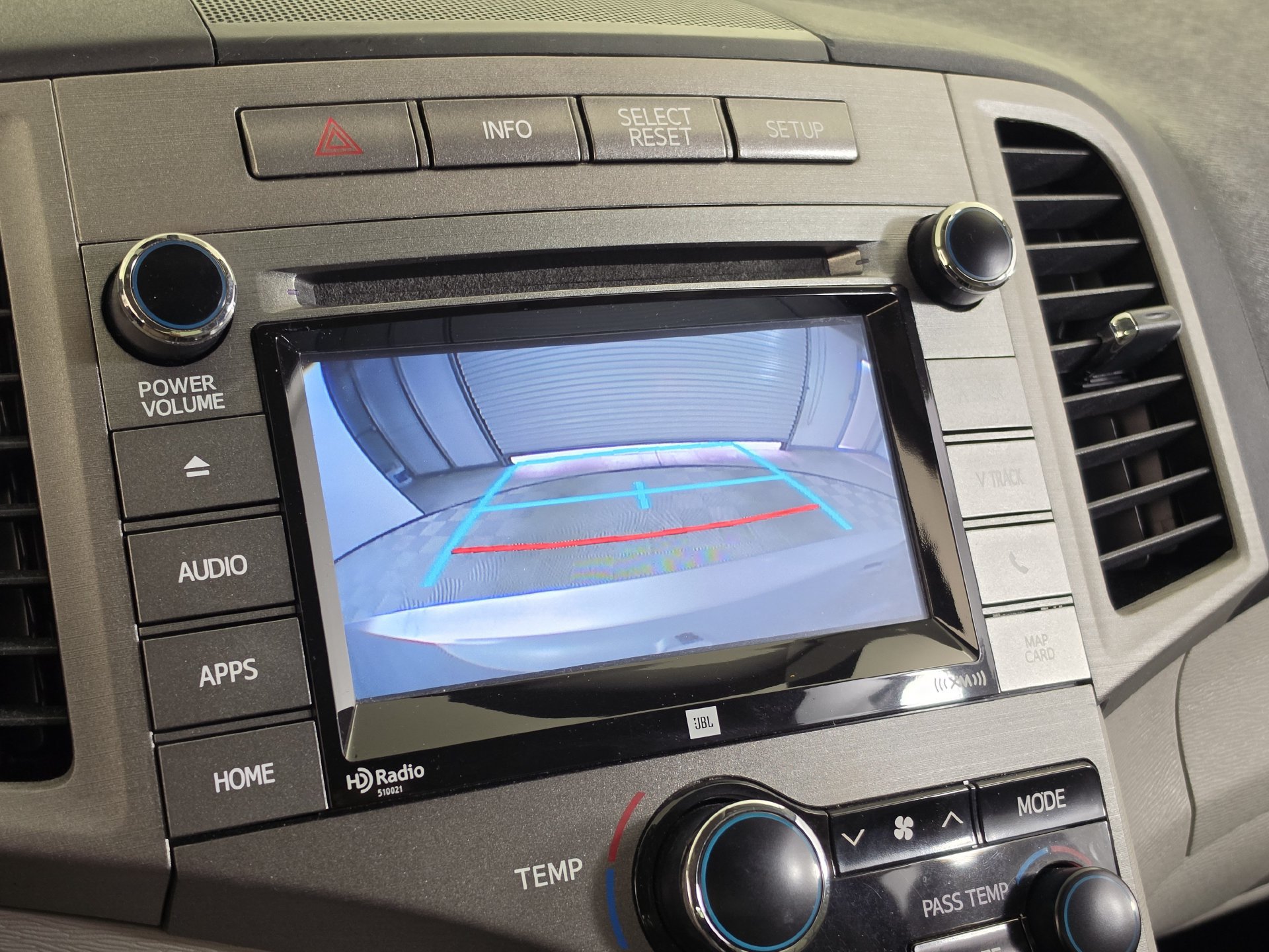Used 2015 Toyota Venza XLE w/ XLE Premium Package FWD image 15