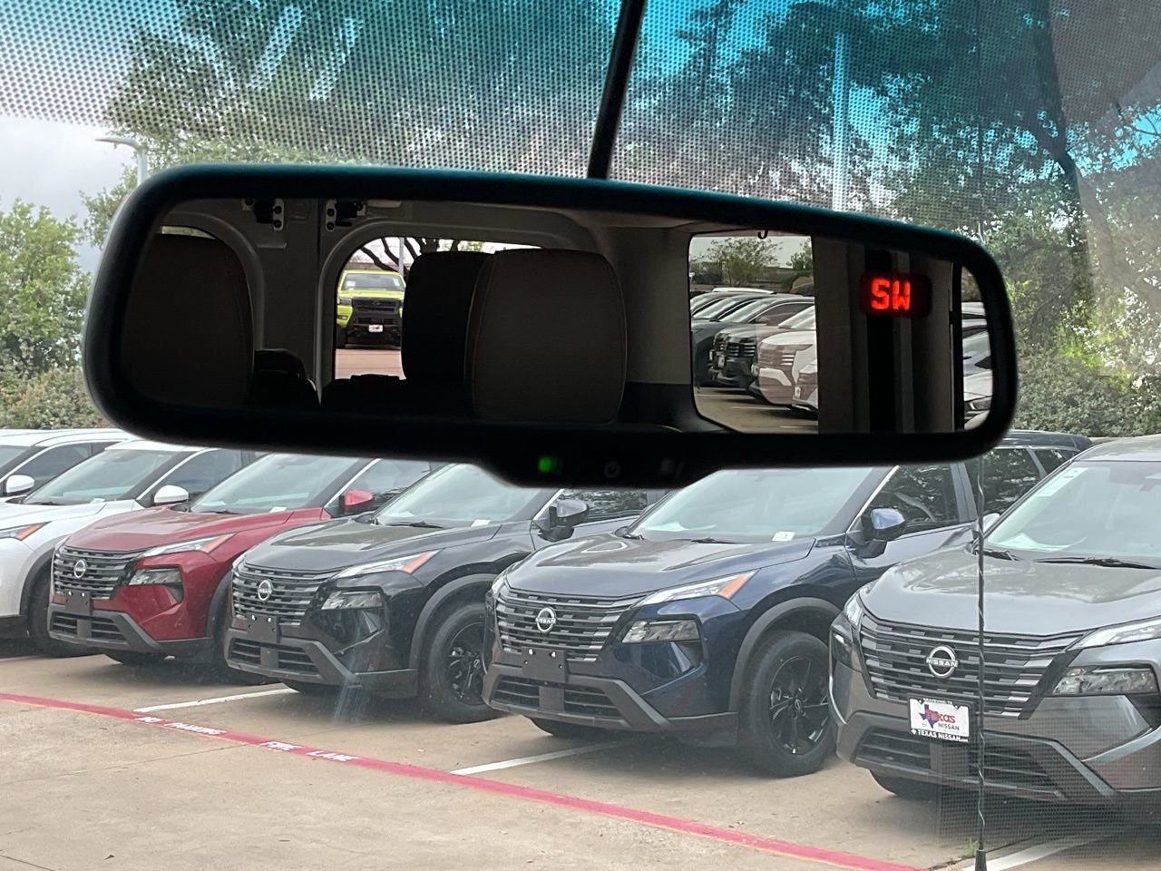 Used 2014 Nissan NV 3500 SL w/ Technology Package image 27