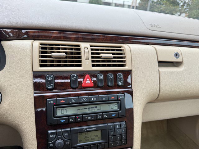 Used 2001 Mercedes-Benz E 320 Sedan image 26