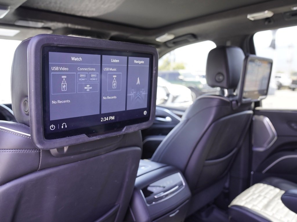 Used 2021 Cadillac Escalade Sport Platinum w/ Heavy-Duty Trailer Package image 21