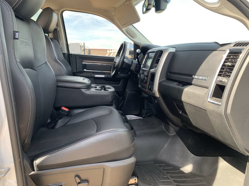 Used 2017 RAM 3500 Laramie AWD/4WD image 27