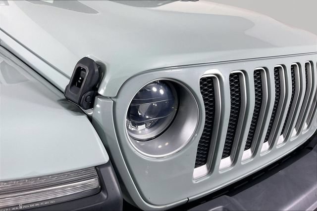 Used 2023 Jeep Wrangler Unlimited Sahara w/ LED Lighting Group AWD/4WD image 29